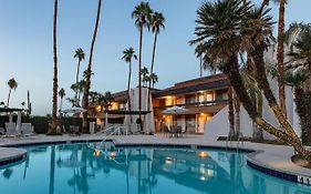 Travelodge By Wyndham Palm Springs